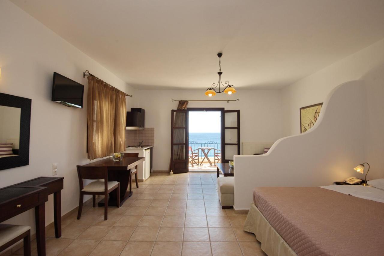 Yalis Hotel Votsi  Luaran gambar
