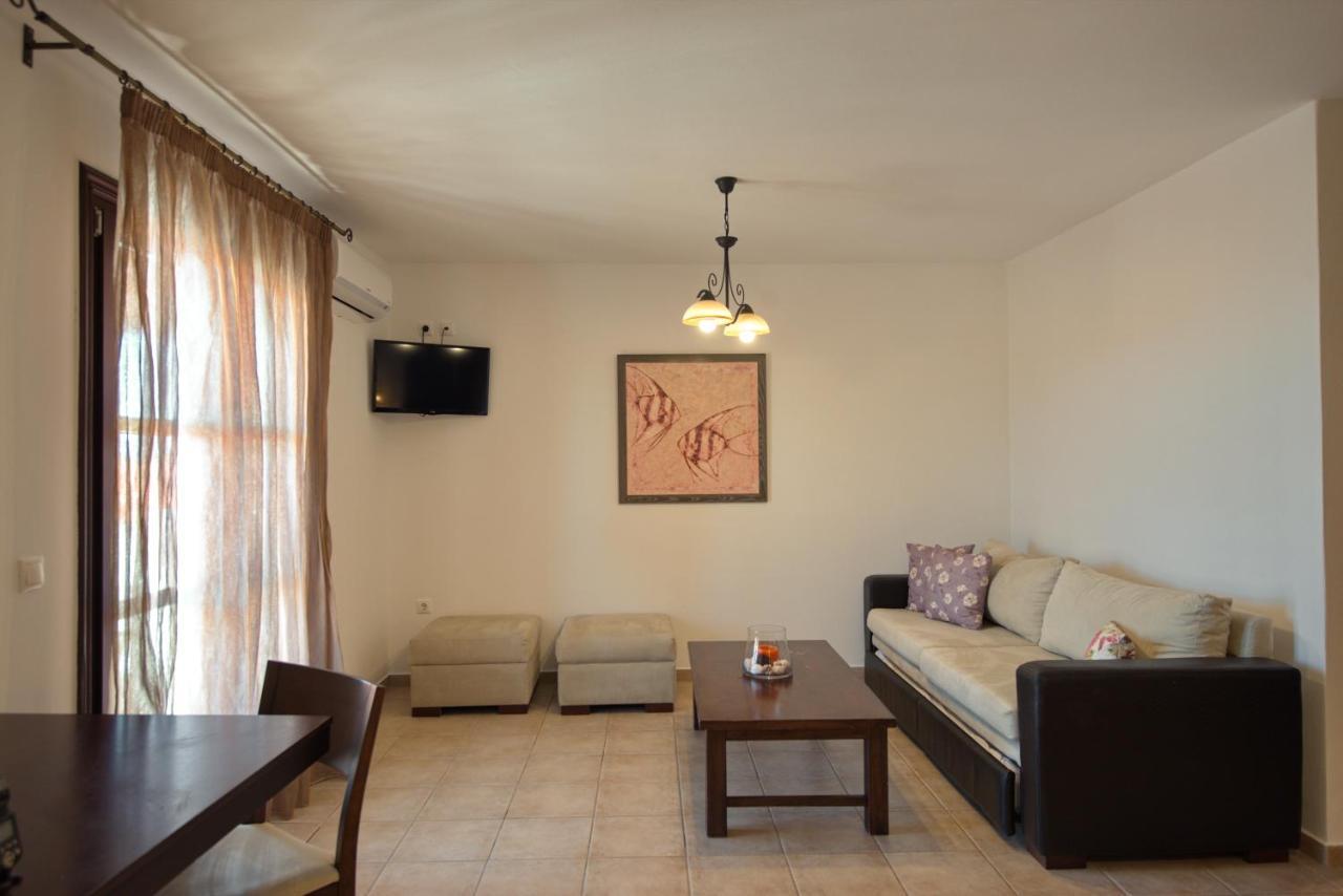 Yalis Hotel Votsi  Luaran gambar